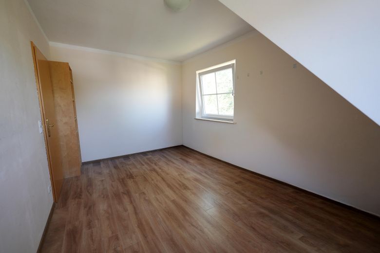 Flexibles Ostseehaus in Karlshagen – Wohnen und Ferienvermietung unter einem Dach – Schlafzimmer OG