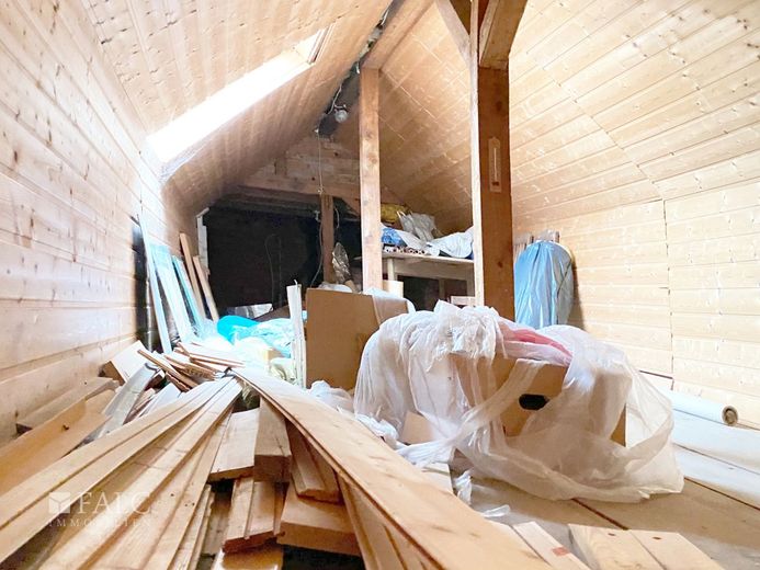 Mietkauf möglich: Mehrgenerationen-Haus in Möckers: 8 Zimmer, 2 Küchen, Nebengelass &amp; viel Platz – Dachboden