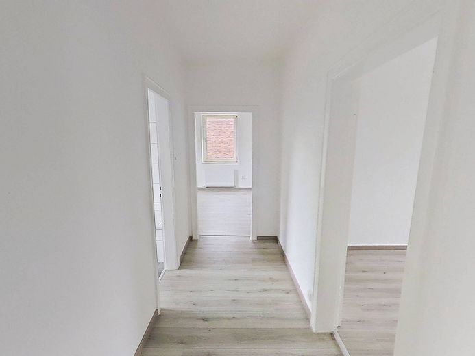 Acogedor piso de 3 habitaciones a poca distancia a pie del centro de la ciudad – Flur