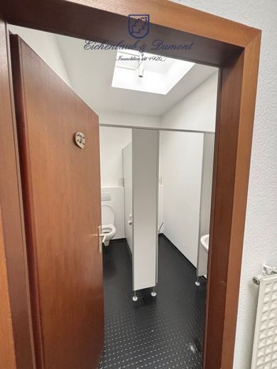Moderne Bürofläche im Gewerbegebiet Saarlouis-Röderberg – WC Damen