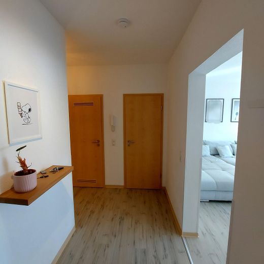 Appartement moderne de 4 pièces avec solaire pour la préparation de l’eau chaude – Photo 11