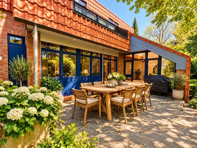 Wyjątkowo przestronny dom rodzinny w centralnej lokalizacji Großburgwedel – bez prowizji – Zdjęcie 2