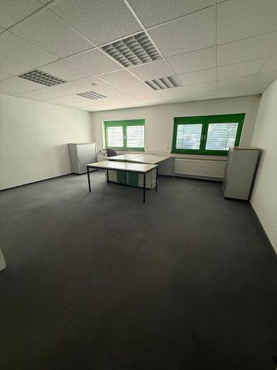 Oficina · Consulta · Autoescuela · Formación: dos plantas, divisibles desde 40 m² – Foto 2
