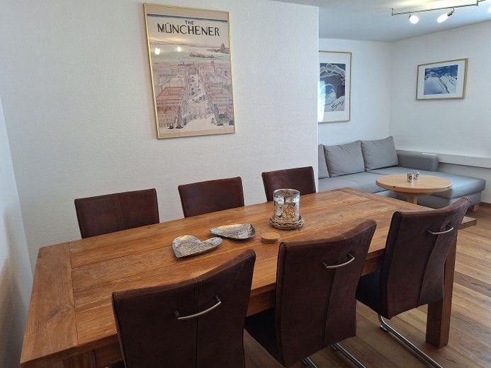 Balderschwang’da kapalı otoparklı yüksek kaliteli tatil evi – Wohnzimmer