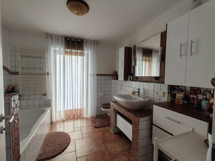 Wunderschönes Einfamilienhaus mit Galerie – Badezimmer EG