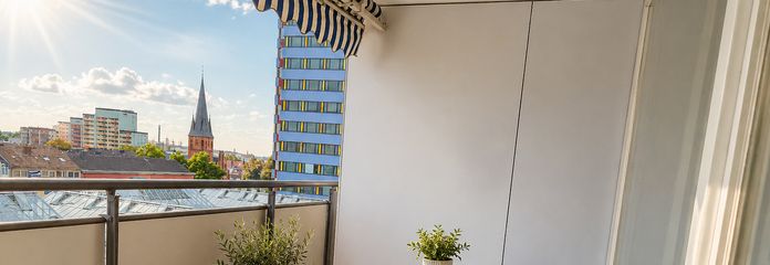 *PROVISIONSFREI* Eigentumswohnung mit Weitblick und Ausblick über die Stadt – Balkon mit Ausblick
