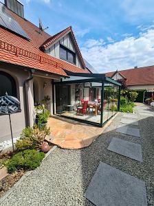 PARADIES MIT POOL – AUßERGEWÖHNLICH WOHNEN – 1788951531_b69d75.jpg