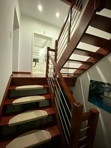WOHNEN  &  VERMIETEN MIT GARTEN UND POOL – 1781199475_858c8d7.jpg
