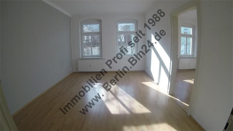 3er WG tauglich - Mietwohnung mit Wannenbad und Fenster – G0017191