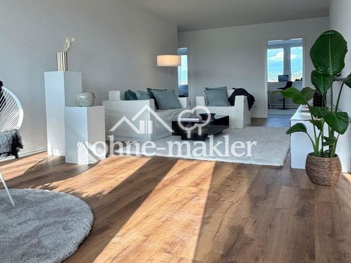 Modernisierte 4,5-Zimmer-Wohnung mit großem Balkon und Tiefgarage in Balingen – Foto 1