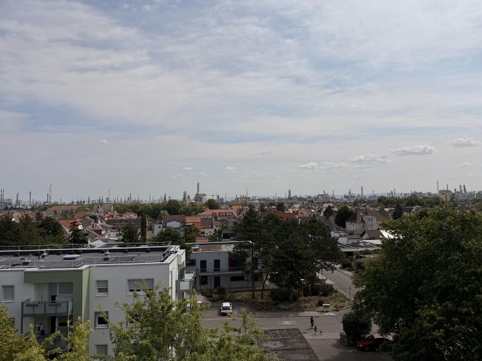 Без комісії: 3-кімнатна квартира з балконом і ліфтом – Aussicht