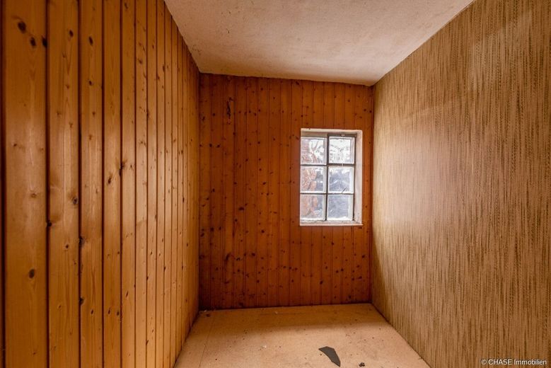 TOP-Lage zentral in Barntrup - Baugrundstück mit abrissreifem Fachwerkhaus! – OG - Flurende