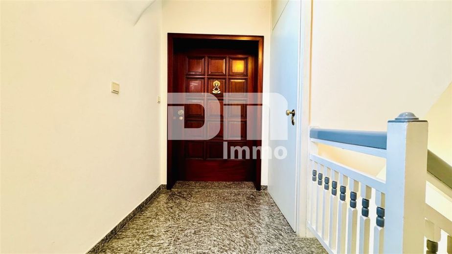 Hochwertige 5-Zi Wohnung in Traumlage mit Balkon in gepflegter Jugendstil-Villa + Panoramablick – Haupteingang Wohnung
