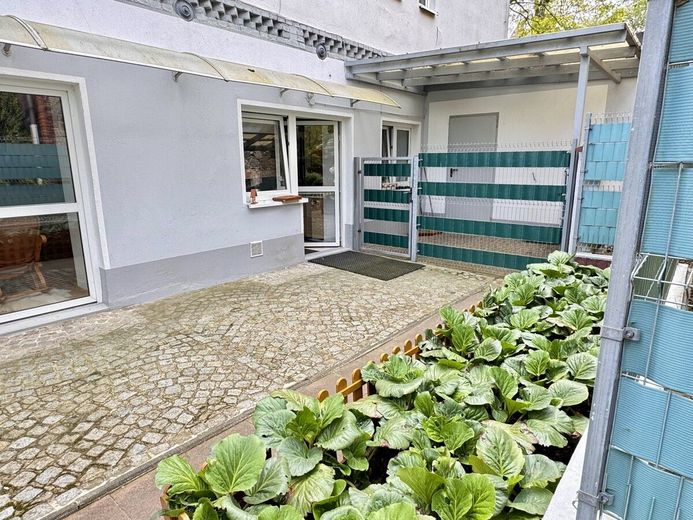 HORN IMMOBILIEN ++ großzügige Wohnung mit Terrasse und Garage in Grambow bei Löcknitz – Terrasse