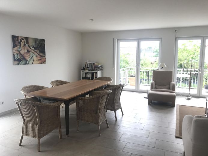 Maisonettenwohnung Limburgerhof mit Garage und unverbaubarem Ausblick – Esszimmer
