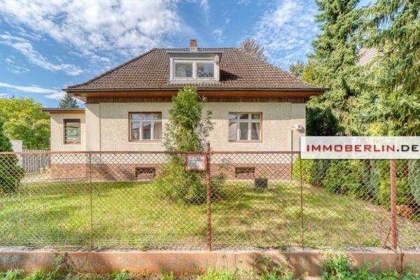 IMMOBERLIN.DE - Schönes sanierungsbedürftiges Ein-/Zweifamilienhaus mit Südwestgarten