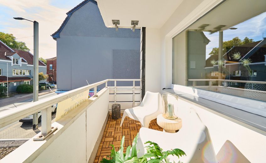 Appartamento modernizzato di recente, 3 locali con balcone – Balkon