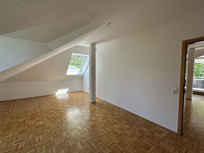 Kassel - Bad Wilhelmshöhe: Moderne 4 ZKB mit großer Terrasse – Zimmer 3