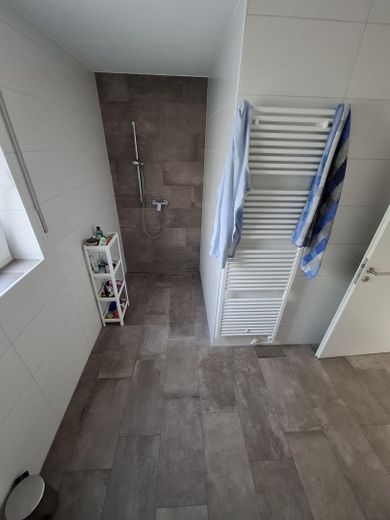 2-кімнатна квартира на першому поверсі з садом – Dusche