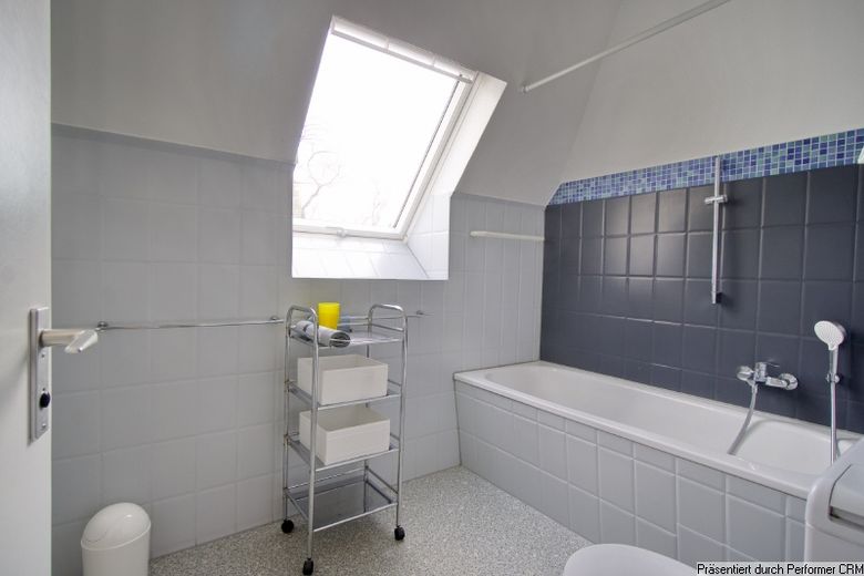 Ansprechend und komplett möblierte Wohnung in sehr schöner Wohnlage, mit Internetzugang und HomeOffice-Raum – 97f4e18c220e28f8a523f1f5ab1542b340367b46.jpg