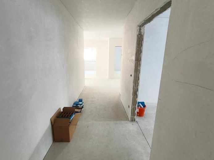 4 Zi. Wohnung (Nr. 3) im EG mit Balkon – Diele Bild 1