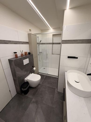 Moderno appartamento di 4 locali | 121,5 m² | garage incluso | 2 balconi | cucina con isola | cantina | posizione eccellente – Foto 17