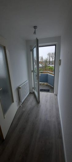 Eingang über Laubengang Norden