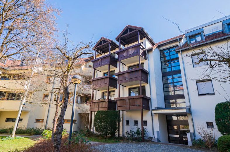 Erstbezug nach Sanierung im Herzen von Unterhaching – Ansicht West