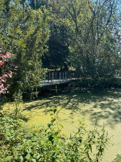 Raro terreno ricreativo da sogno con lago, in vendita in un’area naturale protetta – Foto 8