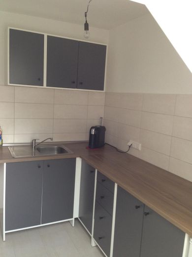 Essen Moltkeviertel / Apartamento de 2 hab. con cocina, pasillo y baño, completamente renovado – Einbauküche