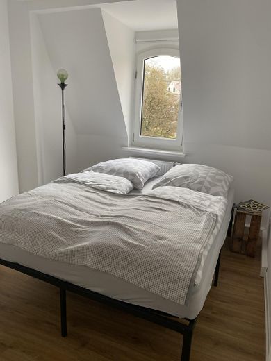 समय-सीमित — बामबर्ग के केंद्र में स्टाइलिश सुसज्जित अपार्टमेंट – Schlafzimmer