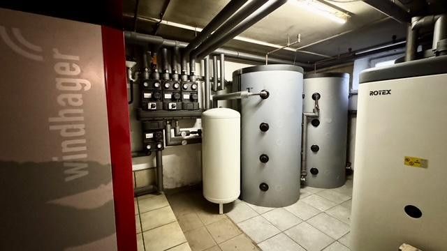 Без комиссии: двухквартирный дом в семейном районе Зассенфарт – Heizung
