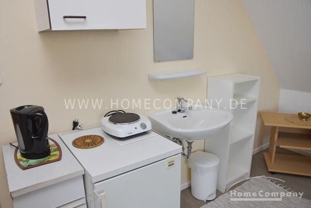 GrossBuchholz-Heideviertel, Praktisches, helles Zimmer im Dachgeschoss – an Wochenendheimfahrer – 25028189812fa6577776bd39581abc42b7556a02.jpg