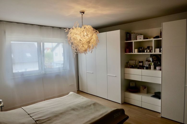2-FH mit sep. Wohnbereich Energieklasse A - Photovoltaik und Solaranlage - Traumhaft schöne Lage! – L1005288