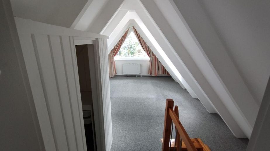Spitzboden kleine Dachg. Whg.