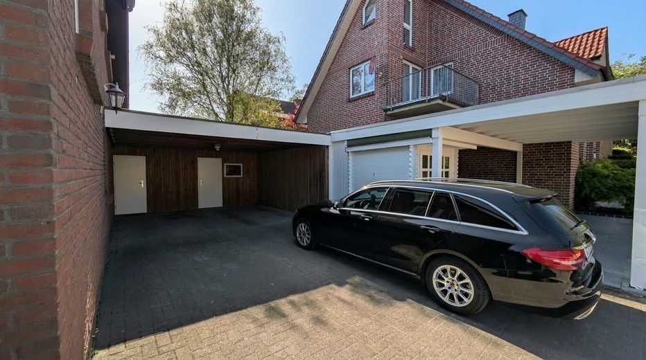 Helle 3 Zimmer Eigentumswohnung  in ruhiger Toplage mit Balkon und Carport – provisionsfrei – Carport