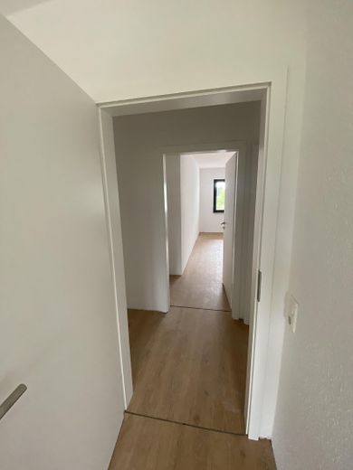helle Dachgeschosswohnung in ruhiger Lage – Foto 5