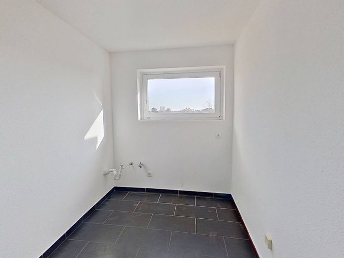 Gut geschnittene 1-Zimmer-Wohnung mit Balkon und Tageslichtbad – Ansicht I: Küche