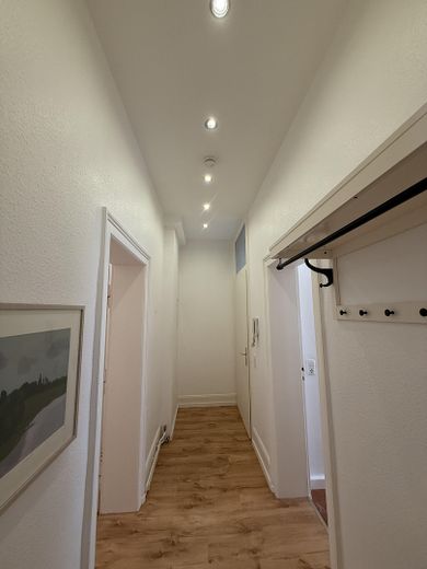 2 Zimmer-Wohnung in zentraler Lage in Frankfurt Sachsenhausen – Flur