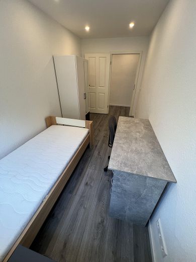 WG-Zimmer: Möbliert, saniert & separat nutzbar – nur 200 m zur Uni Mannheim! Sofort verfügbar!** – Schlafzimmer
