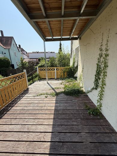 Wunderschöne Gartenwohnung - neu saniert! – Die Terrasse 