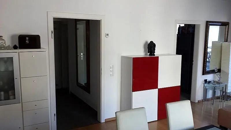 Bright terrace apartment with cathedral views in a central location – Wohnzimmer3