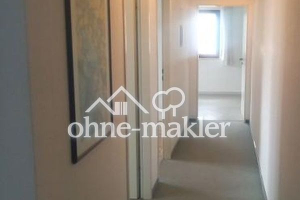 Unidad de planta para consulta, oficina o negocio, aprox. 184 m²