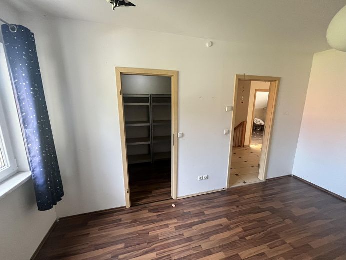 Huaptschlafzimmer/Begehbarer 
