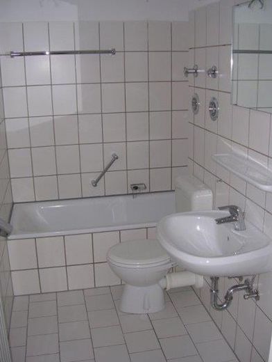 Preisreduzierung Wohnportfolio bei Köln €4,90 Mio. | 5,1 % Bruttorendite | Köln Umland – Leere Wohnung / Beispiel 3