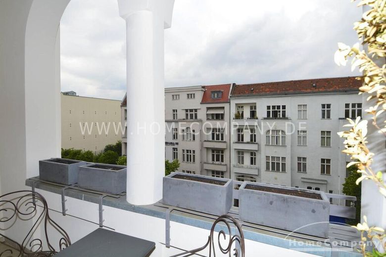 Appartamento duplex di lusso nel cuore di Charlottenburg, Berlino, arredato. – df2791f7d0b57c98c8859f47ae5c2606bff5b1e0.jpg