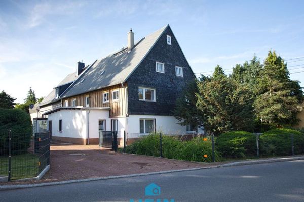 Veel ruimte voor het hele gezin-ruime twee-onder-een-kapwoning met individuele indelingsmogelijkheden