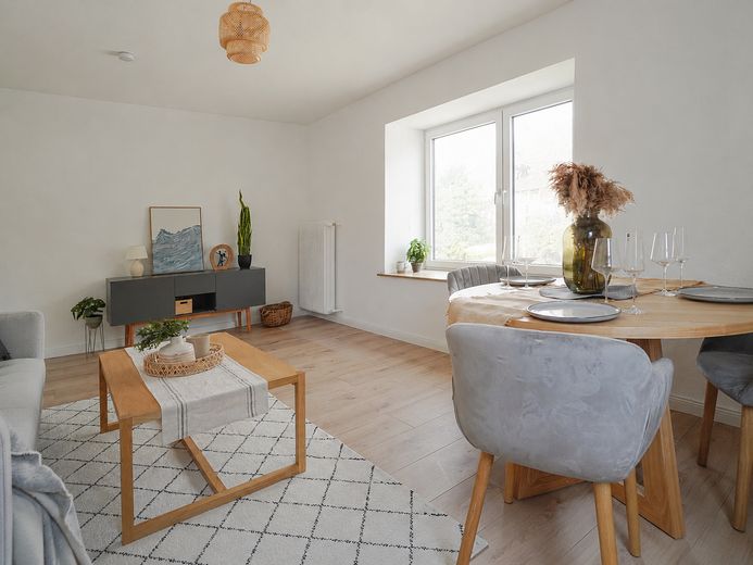 Sensation d’un logement neuf – appartement 3 pièces rénové avec goût – Wohnzimmer