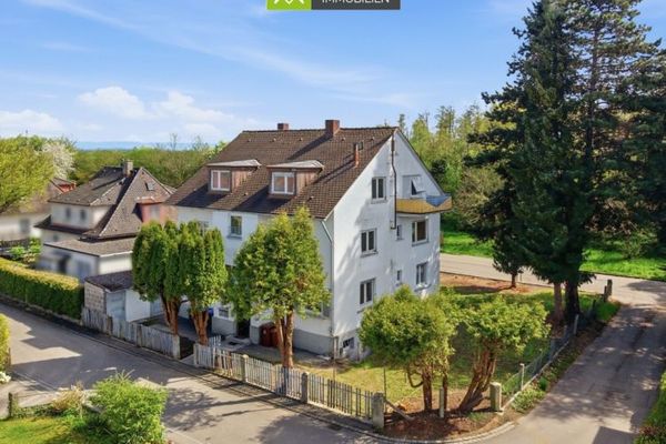 360° | Charmantes Dreifamilienhaus mit Garten – ruhige Wohnlage in Friedrichshafen