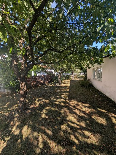 Casa idilliaca con 2 appartamenti completi, 2 bagni e 2 cucine su un terreno da sogno di 1.000 m² – Foto 7